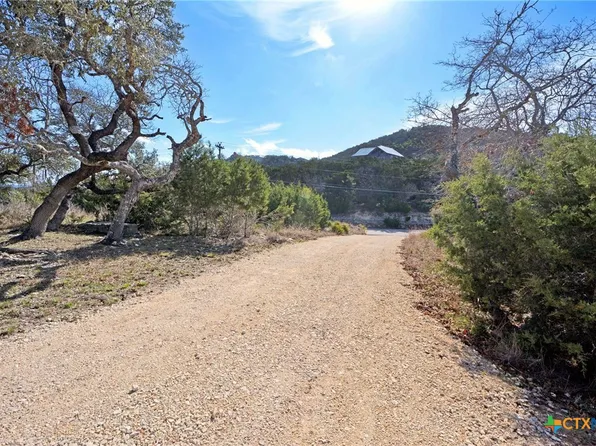152 Fossil Rock Rd, Canyon Lake, TX 78133