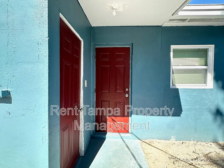 626 31st St S — Photo 35