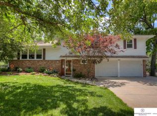 4851 Giles Rd, Omaha, NE 68157