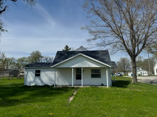 614 E Washington St, Morocco, IN 47963