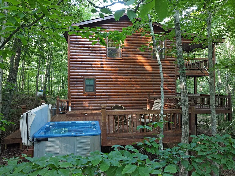 890 Sunrise Valley Rd — Photo 13