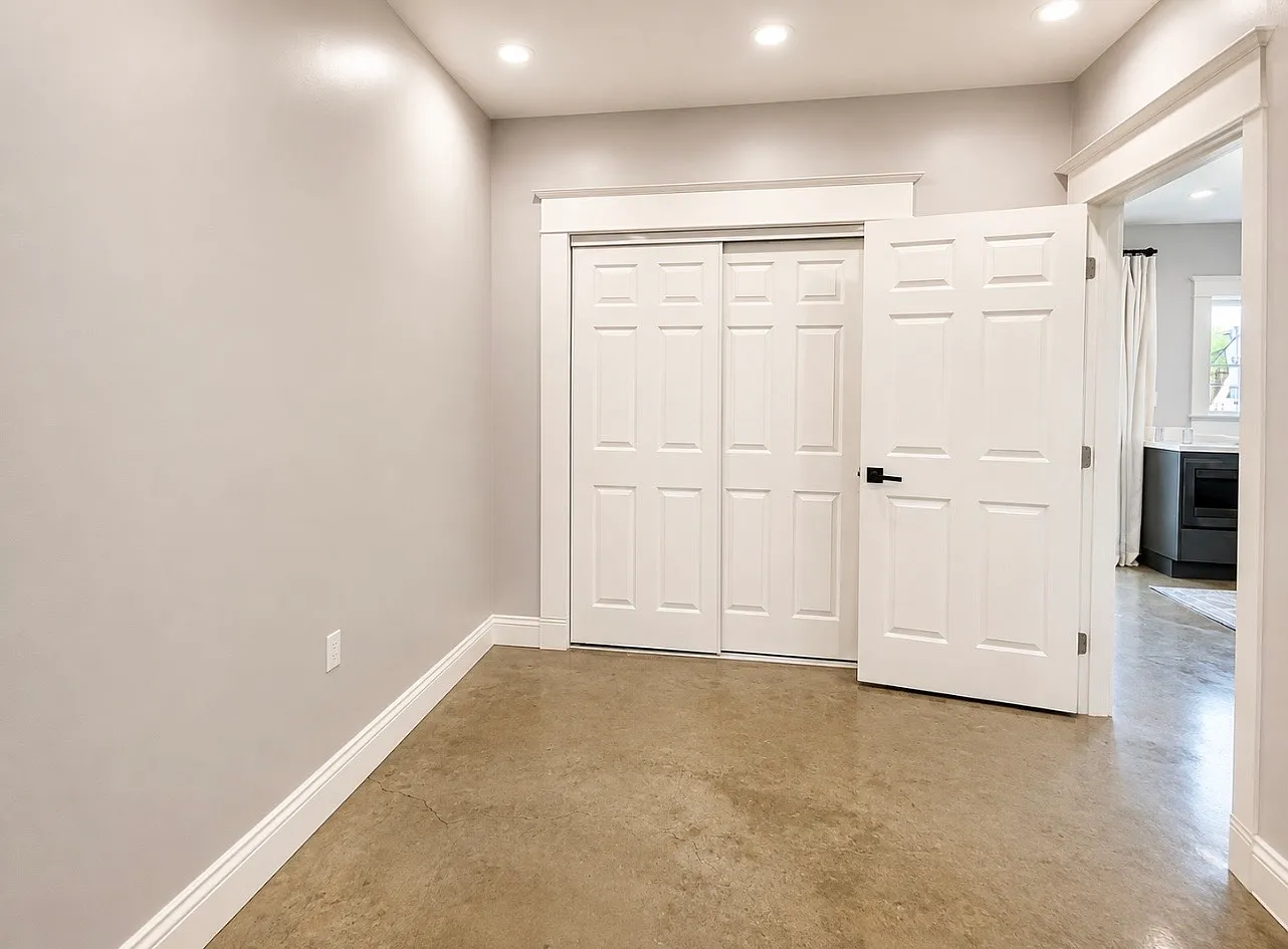 1 bed, 576 sqft, $2,400 — Photo 4
