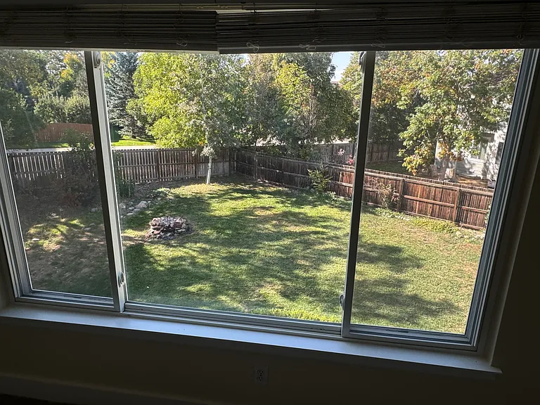 877 Lilac Pl — Photo 10
