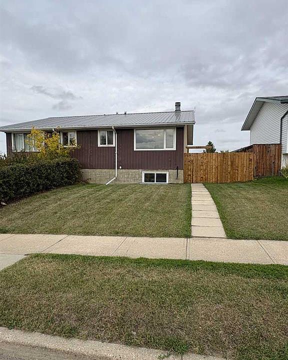 1st image of 5250 S 42nd St