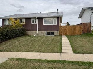 5250 S 42nd St, Innisfail, AB T4G1K3