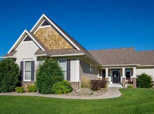 222 Muirfield Trl, Hudson, WI 54016