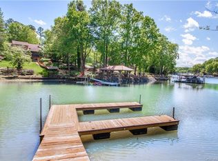 135 Holt Ln #35, Mooresville, NC 28117