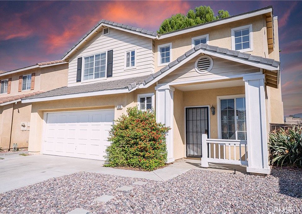1st image of 323 Camden Ct