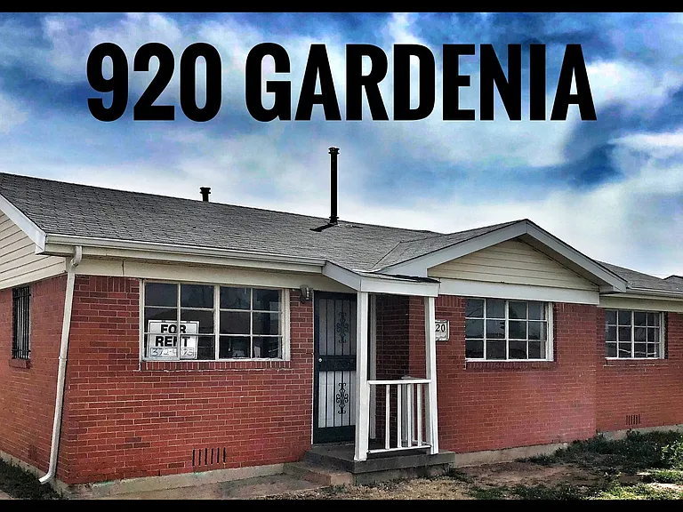 920 Gardenia St — Photo 1