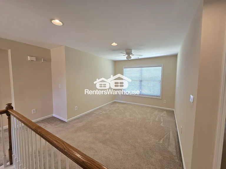 2761 Autumn View Dr — Photo 8