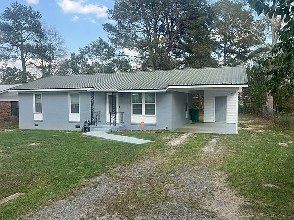 2nd image of 3103 Lincoln Dr