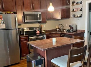 23 Hull St #3F, Boston, MA 02113