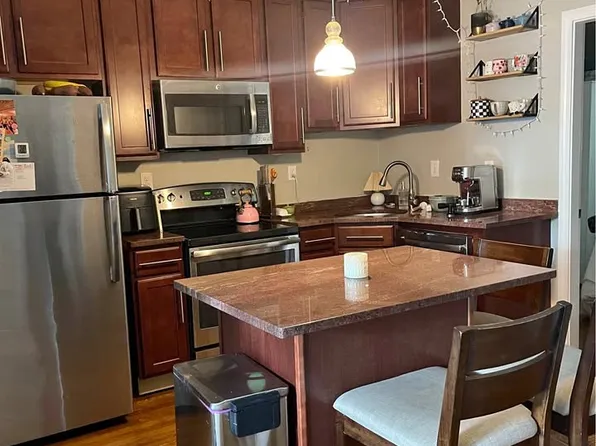 23 Hull St #3F, Boston, MA 02113