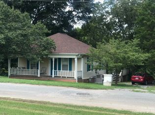 102 W Main St, Lattimore, NC 28089
