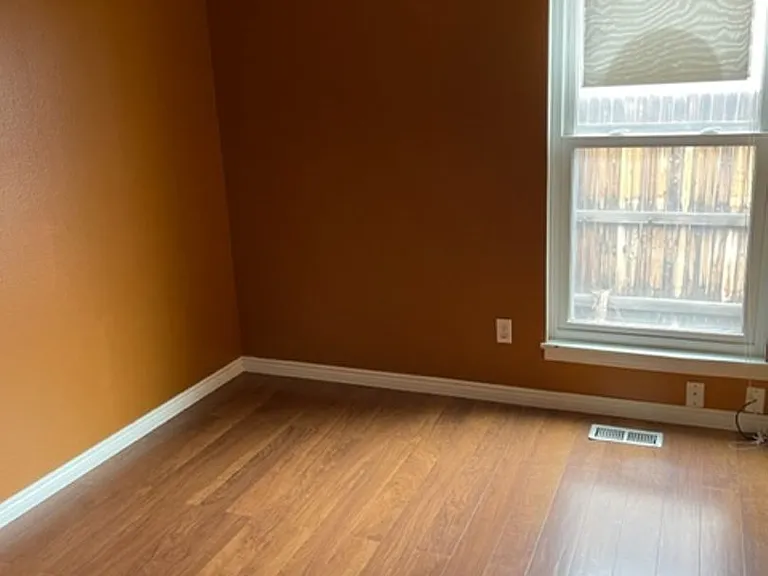 6100 Fenton St — Photo 9