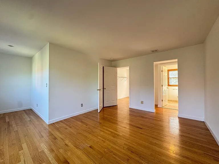 23 Edwards St — Photo 20