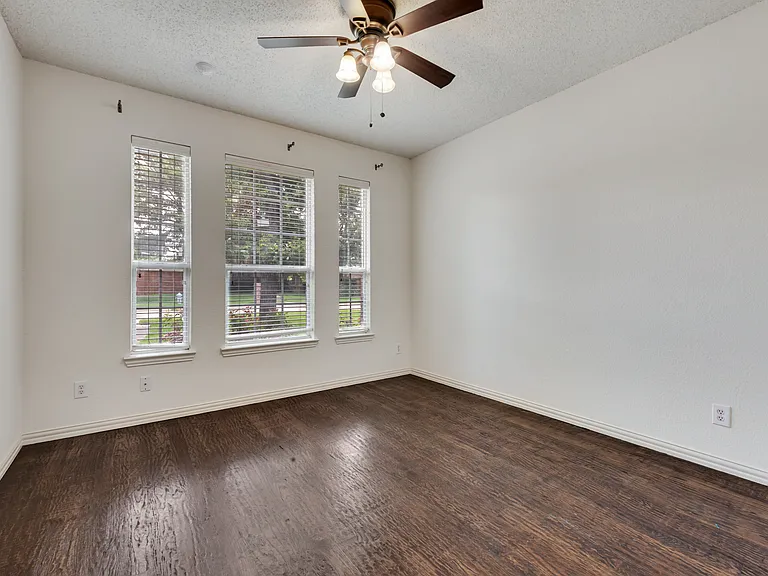 3532 Dripping Springs Dr — Photo 28