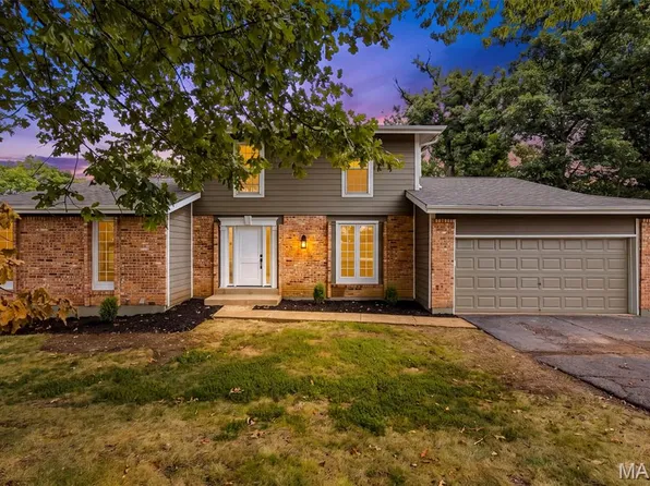 1674 Old Baxter Rd, Chesterfield, MO 63017