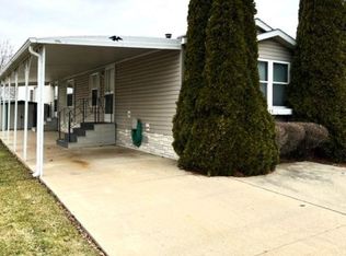 2155 Sunrise Dr, Belvidere, IL 61008