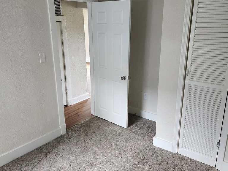 653 N Luett Ave — Photo 8