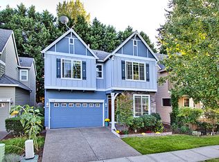 1112 SE Roundelay St, Hillsboro, OR 97123