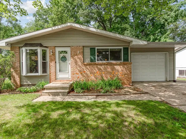 3012 Riggie St, Midland, MI 48640