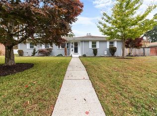 2365 N Wolfsnare Dr, Virginia Beach, VA 23454