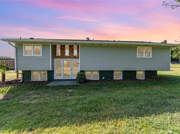3698 Old 66 Cir, Kernersville, NC 27284