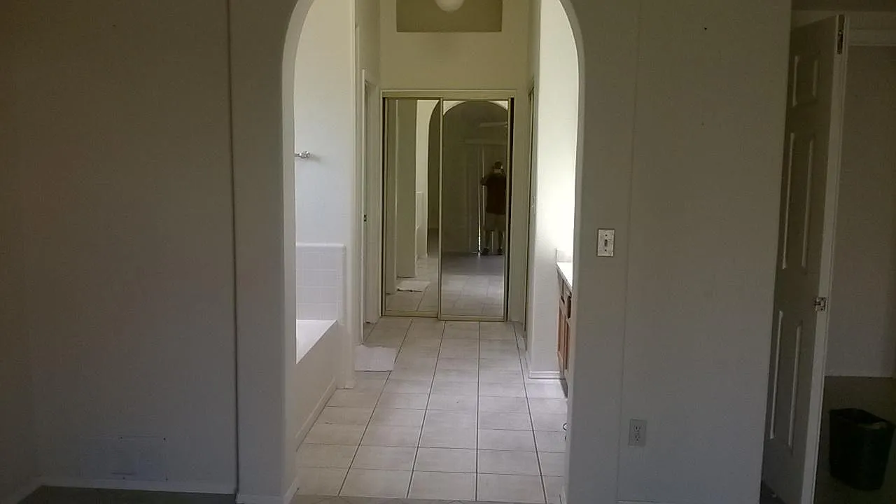 1261 N Ghost Pl — Photo 2