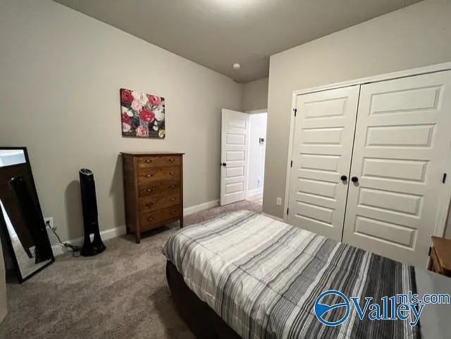 136 Gardencove Cir — Photo 32