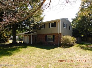 3000 Country Club Rd, Jacksonville, NC 28546