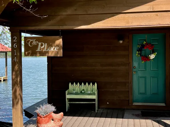 2614 Aqua Vista Dr, Jacksonville, TX 75766