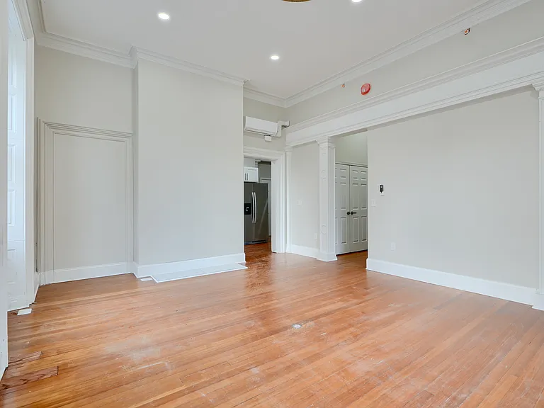801 N Charles St #11 — Photo 3