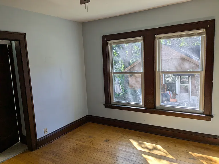 1922 Sharon Ave SE #2 — Photo 4