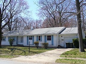 1st image of 22 Wheatfield Dr