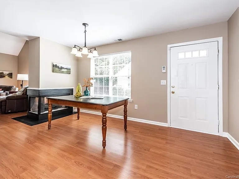 9619 Elizabeth Townes Ln — Photo 3