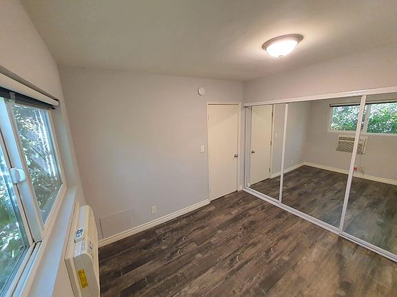 5th image of 2611 Bellevue Ave APT 212