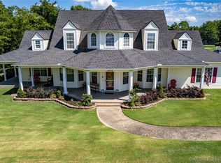1205 SE 15th St, Wagoner, OK 74467