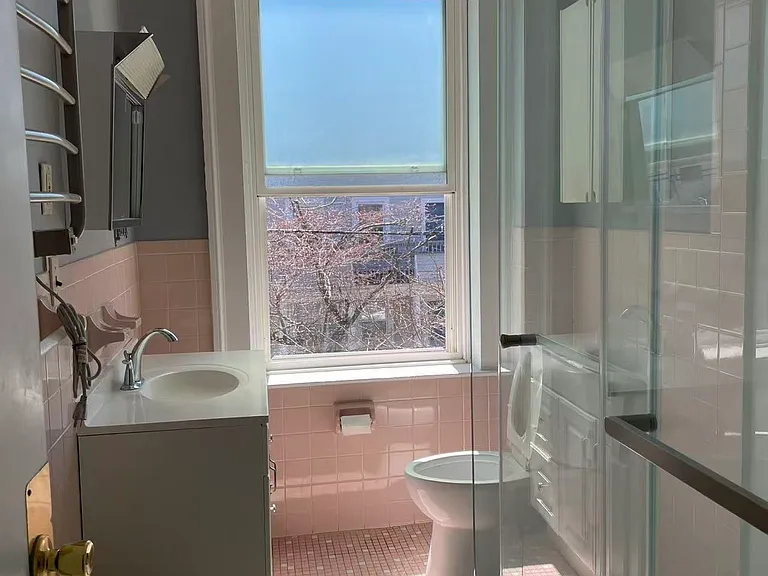 91 Lyon St #2 — Photo 2