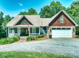 2353 Haven Heights Rd, Hiawassee, GA 30546