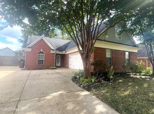 807 Cedar Trace Cir, Hernando, MS 38632