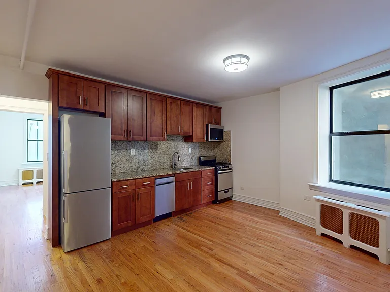 245 W 51st St #603 — Photo 1
