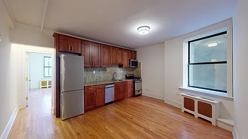 245 W 51st St #503 Photo 1