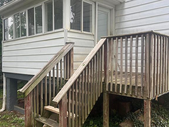 3rd image of 1815 Riverdale Rd SE