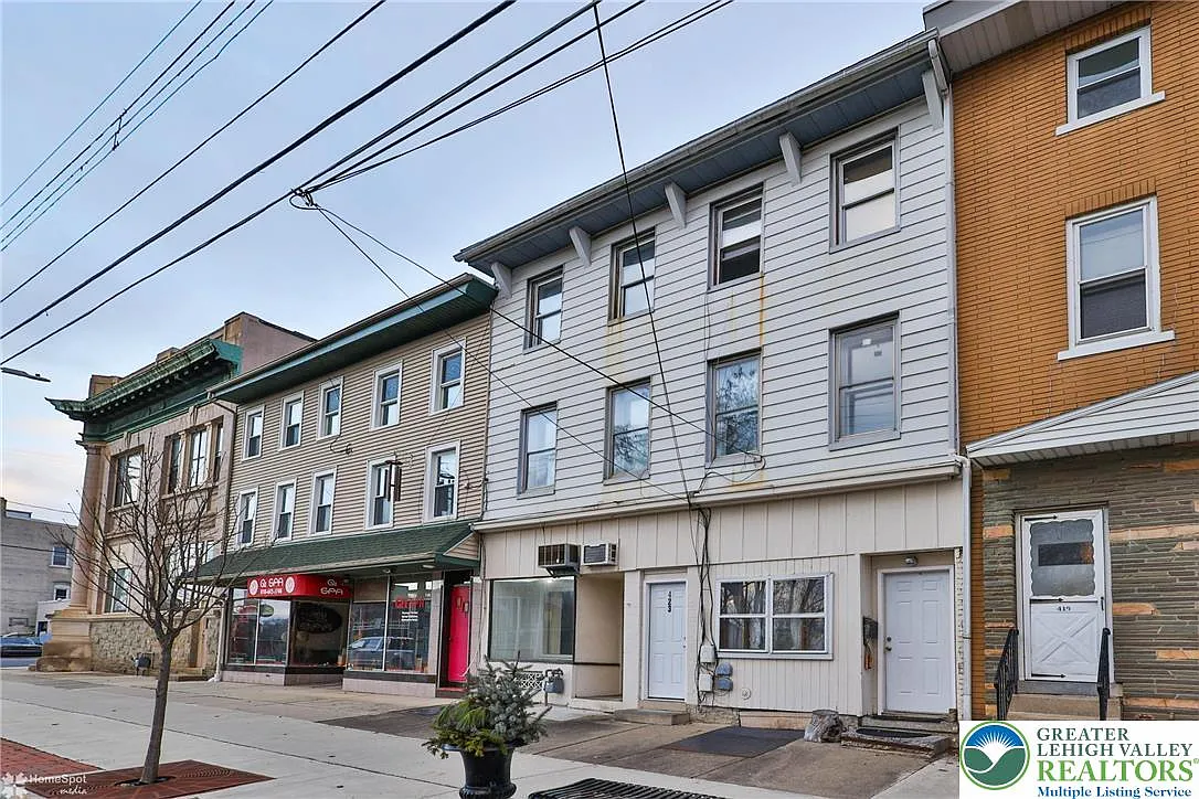 Building Photo - 423 Front St #2