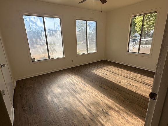5th image of 509 Rotan Ave