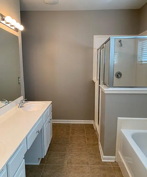 1433 Island Town Dr — Photo 12