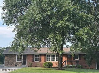 8024 Sharp Rd, Powell, TN 37849