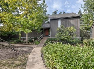 294 W Mallard Poin #D, Lake Barrington, IL 60010