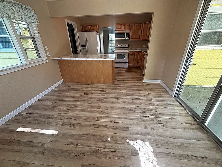 137 N Montana Ave — Photo 6